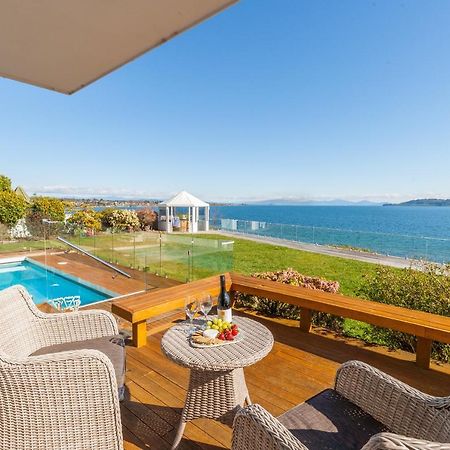 Spectacular Lakefront Home Lago Lago Taupo Exterior foto